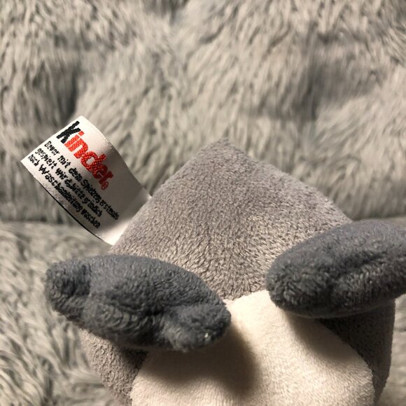 Kinder Ferrero Penguin Plush Soft Comforter Toy 7" Cute Cuddly - Picture 5 of 7